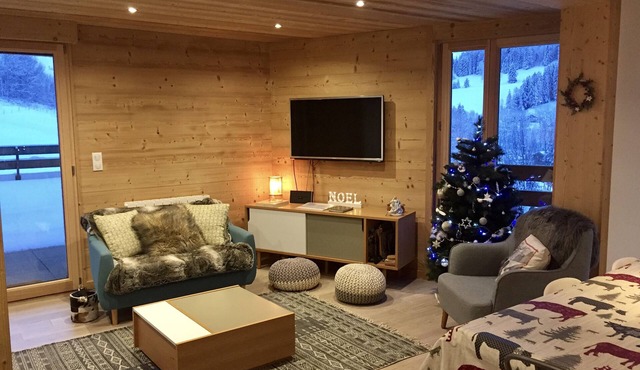 Luxury, family friendly apartment close to the ski slopes with stunning views