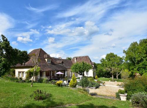 Luxury Villa in Dordogne with Pool & Privacy