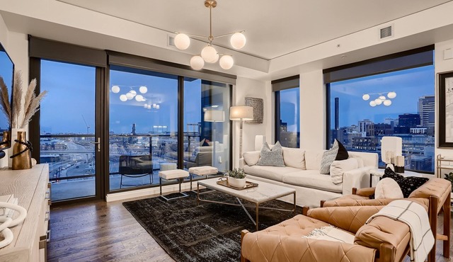 Luxury Furnished Condo in the Iconic Coloradan Live in the Heart of Denver!