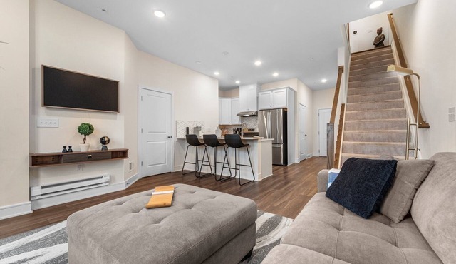 Luxury Furnished Home in Ashburn – Perfect for Relocation and Extended Stays