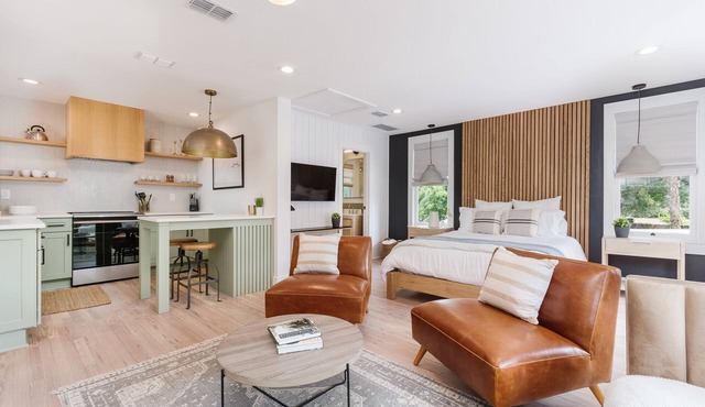 Luxury Garage Studio