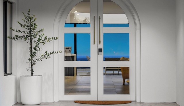 Luxury gated 20-acre mountain resort breathtaking 360 views of Pacific Ocean