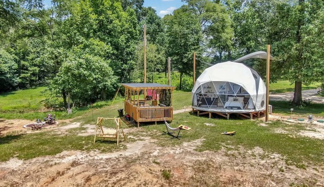 Luxury Geo Dome with Hot Tub Perfect for a Glamping Getaway near Houston, Texas