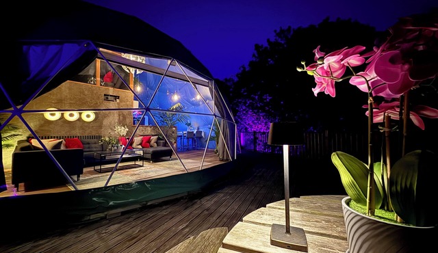 Luxury Geodome in Devon with Private Hot Tub, Fishing, and 3D Cinema Room