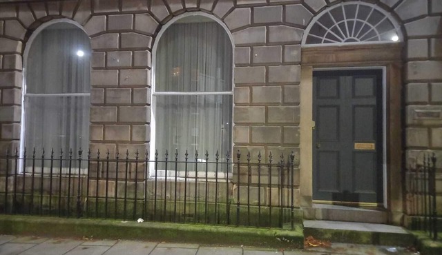 Luxury Georgian City Retreat | 5★ Location | Patio