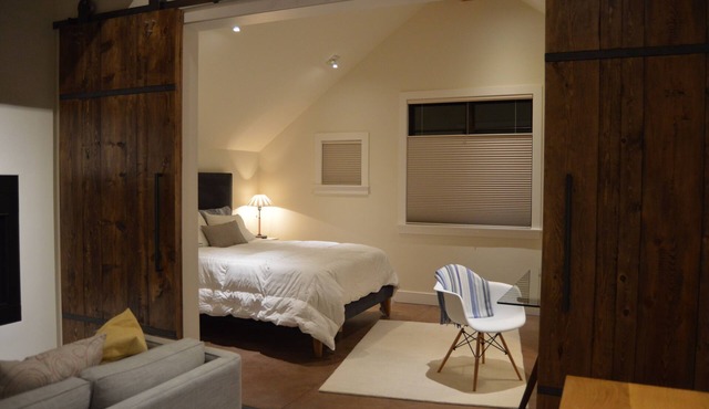 Luxury Getaway of the Rockies, minutes from 5 major ski areas