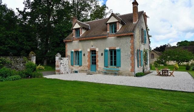 Luxury gite for 6 people located 12km from Gien and Sully-sur-Loire
