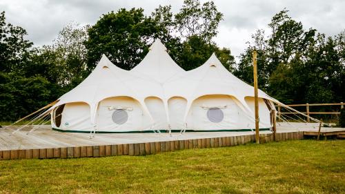 Luxury Glamping Retreat in Battle