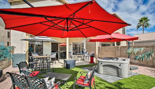 Luxury Glendale Getaway w/Private Hot Tub & Patio