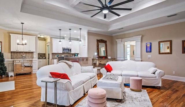Luxury Golf Course Retreat in the Crawfordville, 2 bedroom sleeps up to 8