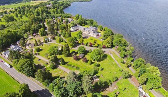 Luxury Ground Floor Apt