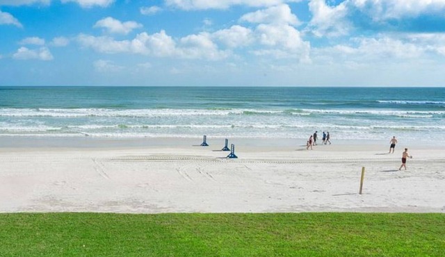 Luxury ground floor apartment in exclusive Ponce inlet