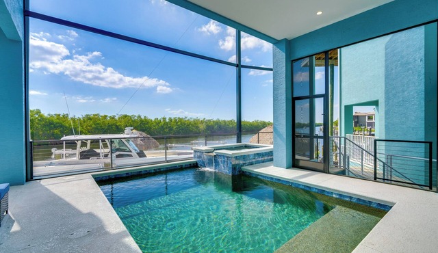 Luxury Group Escape in Cape Coral’s Cape Harbour!