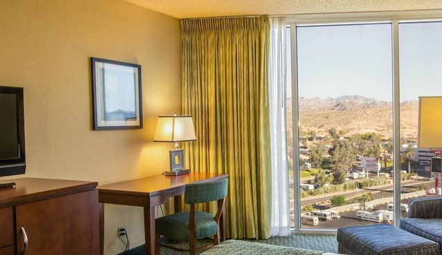 Luxury Guest Room - 2 Queens at Aquarius Casino Resort