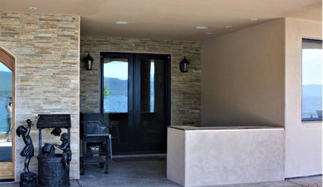 Luxury Guest Suite - Sleeps 2 on Private Estate - Waterfront