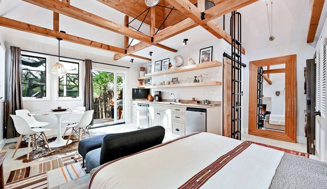 Luxury Guesthouse just two blocks from SoCo
