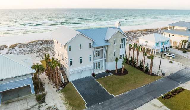 Luxury Gulf-Front Residence | 5 Bedrooms, Pool, Elevator | Golf Cart