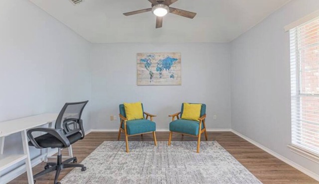 Luxury Harker Hideaway: Relax, Unwind, Explore