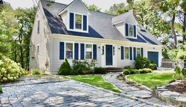 Luxury Harwich Port Escape w/Hot Tub, Near Beach