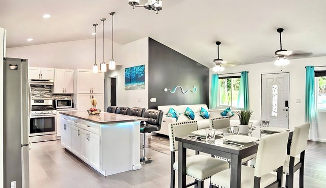 Luxury Hawaii Getaway: Close to the Beach & Ocean!