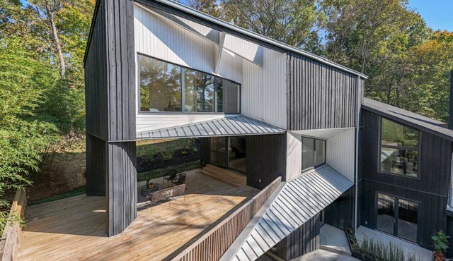 Luxury Hideaway nearly 9000 Sq Ft with Elevator & Huge Deck