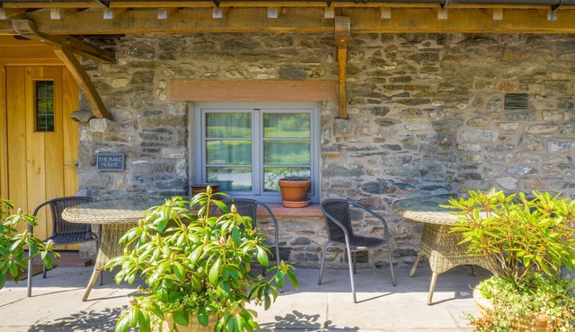 Luxury, High Quality, 'Green' Barn Conversion (Lake District & Dales National Parks)