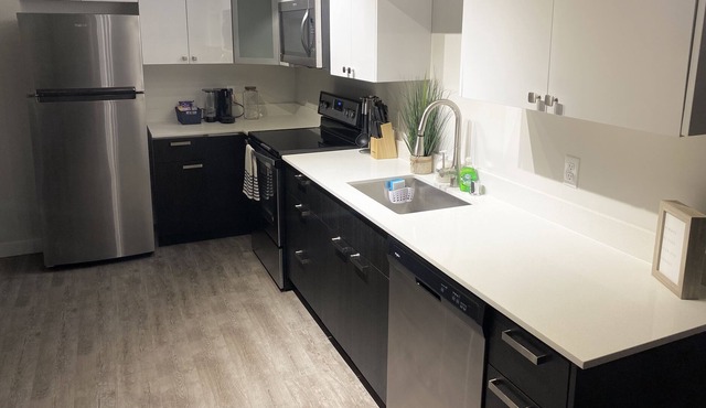 Luxury High-rise 1 bedroom apartments