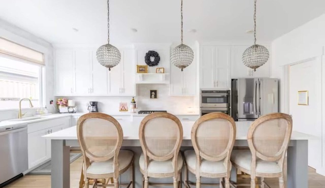 Luxury Highland Townhome, Theater, Splash Pad, Pickle Ball,Sleeps 6, EV Charger