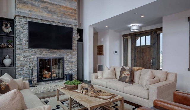Luxury Highlands Home with Ski-in/Ski-out Access & Private Hot Tub