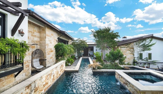 Luxury Hill Country Estate | Pool, Spa & Views
