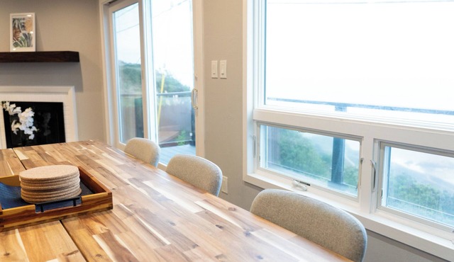 Luxury Hilltop Oceanfront near SF, Amazing Sunsets