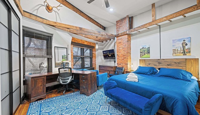 Luxury, Historic 4BD Rowhouse in the Heart of DC!