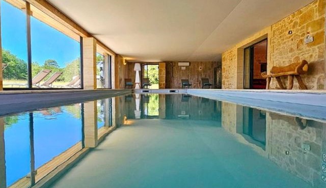 Luxury holiday home with an indoor pool and spa