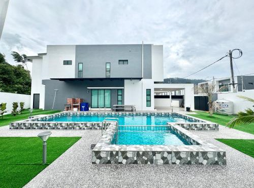 Luxury Holiday Home with Private Pool Langkawi by Zervin