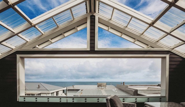 Luxury Holiday House with Ocean Views