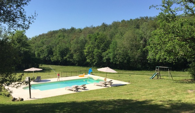 Luxury holidays in Brantome. Villa with pool on 13 hectares of land