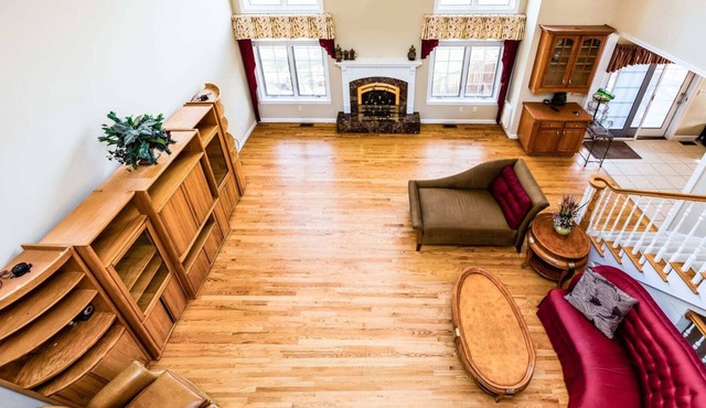 Luxury home 15 mins to Notre Dame University! (51660)