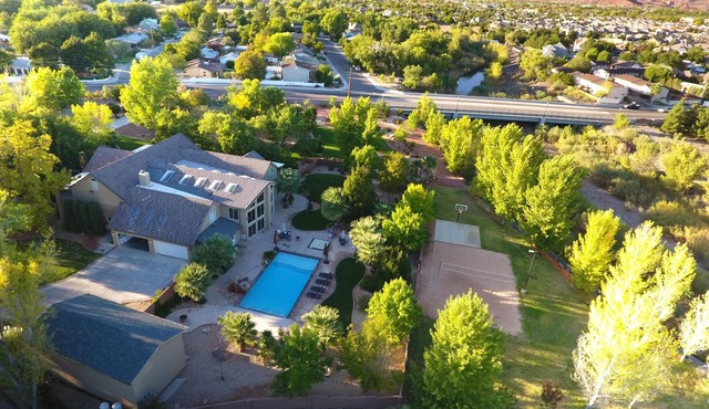 Luxury Home and Property with 2 Private Pools and Pickleball Court