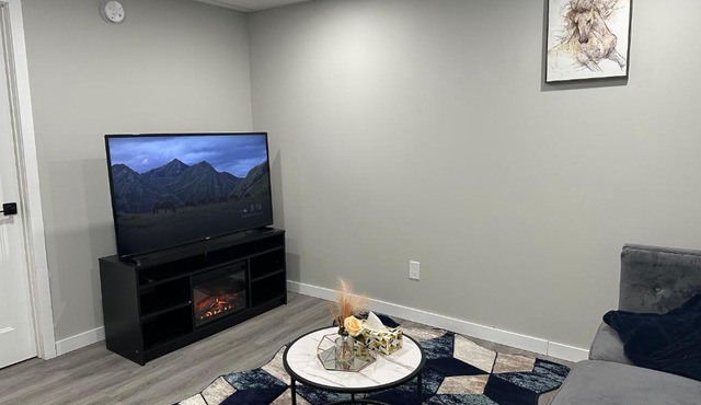 Luxury-Home Away from Home with Private Entrance