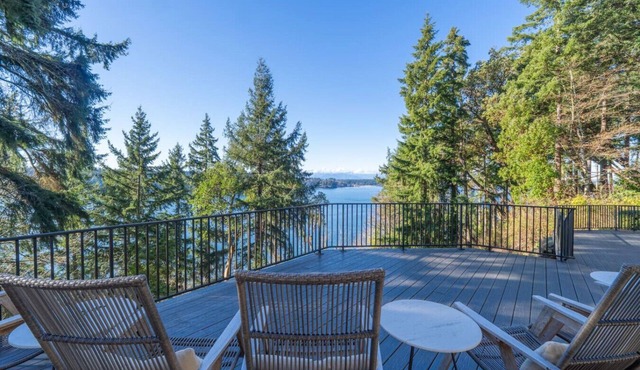 Luxury Home, Beach, Spa, Views, Natural Setting