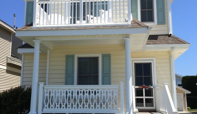 Luxury Home, Close to Beach & Town! Book by March 31, 2026 & Get a 10% Discount!