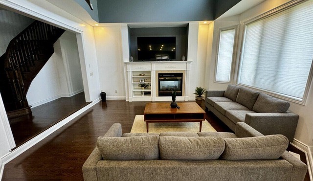 Luxury Home – Elegance & Comfort