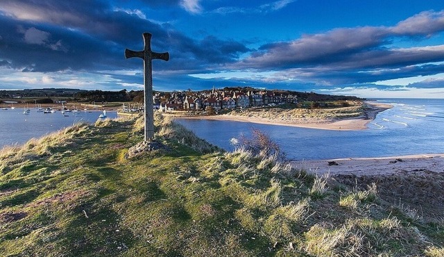 Luxury Home From Home. 2 Mins To The Beach & 4 mins to Foxton Hall Golf Course