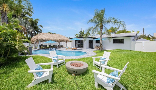 Luxury Home, Guest Suite, Heated Pool, Tiki, Grill