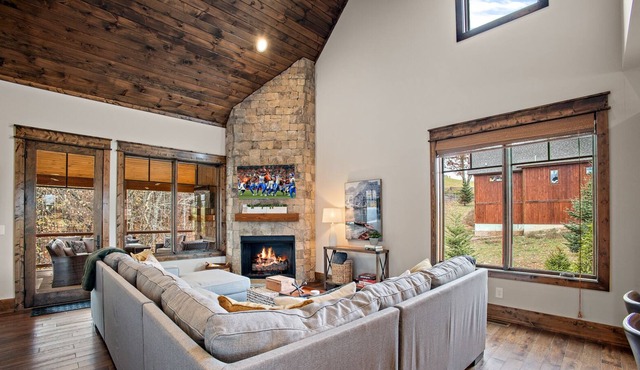 Luxury Home in Exclusive Community