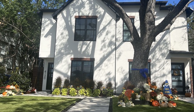 Luxury Home in Highland Park, close to SMU, Dallas & shopping