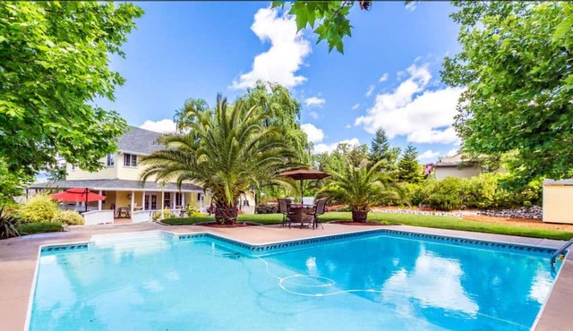 Luxury Home in Redding 4 bedrooms and office