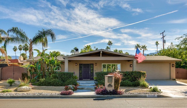 Luxury home just blocks from the magnificent El Paseo shops and restaurants