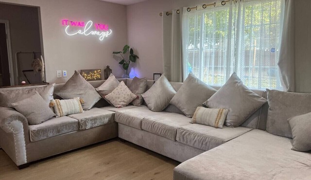 Luxury Home: LA, Big Bear & LV - 5 Mins to Mall