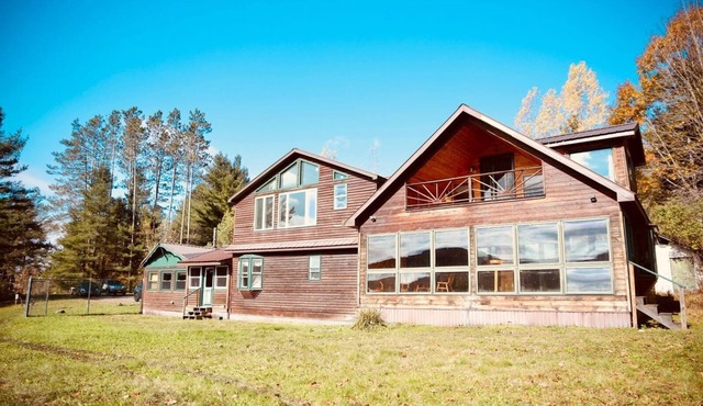 Luxury Home near Lake, Hiking, Hunting, Snowmobiling
